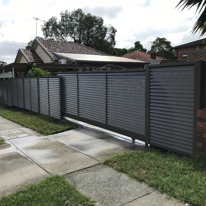 Eco-Friendly Laser Cut Aluminum Slat Garden Fence Screen Gate System Rodent Proof Waterproof 7 Feet Height Villa Outdoor Use