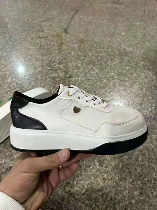 New Women's Sports Board Shoes Fashion Light Board Shoes Breathable Casual Shoes Wholesale