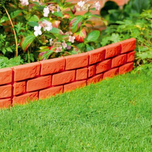 Lamp String Plastic Garden Fence Panels Colored Flower Plastic Fence Picket for European Standard Plastic Fence