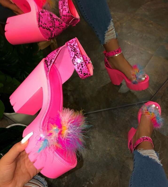 2019 wholesale personalized fashionable women sandals with thick heels