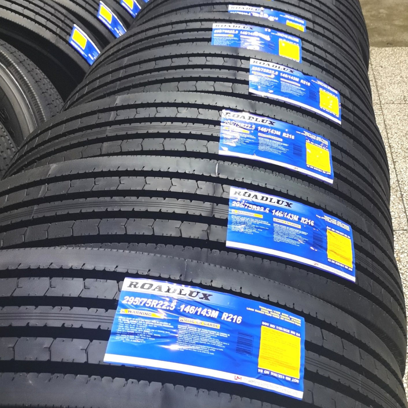 Semi truck tires 295/75/22.5 295 75 22.5 295/75R22.5 11R24.5 11R22.5 commercial  truck tires for sale