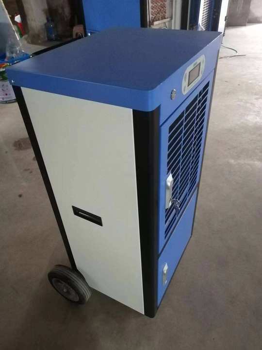 80L/D Freestanding Atmospheric Water Generator