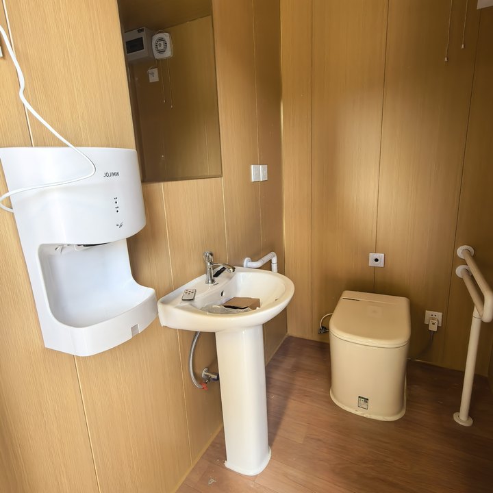 China Luxury Restroom Self Container Wc Toilets Prefab Outdoor Portable Smart Modular Public Container Toilet