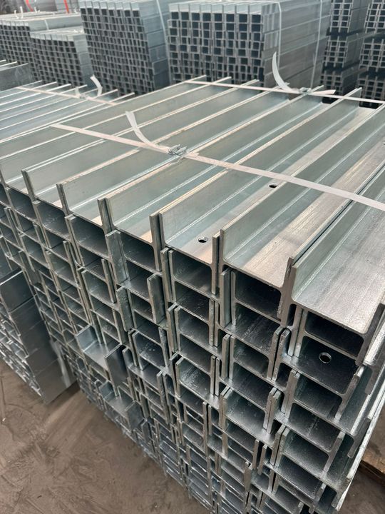 Concrete Sleeper Retaining Wall Galvanised Steel Uprights