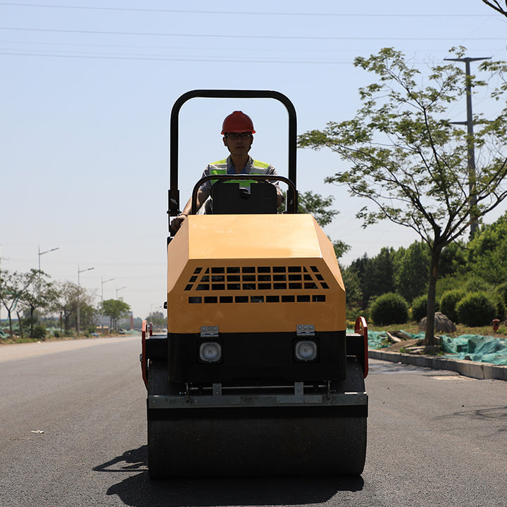Plastic Compactor Machine 2 Ton Roller Compactor Diesel Engine Road Roller