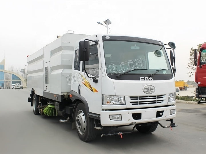 16000L FAW Heavy Duty Engine Large Capacity Road Cleaning Street Sweeper Truck with Pump for Sale