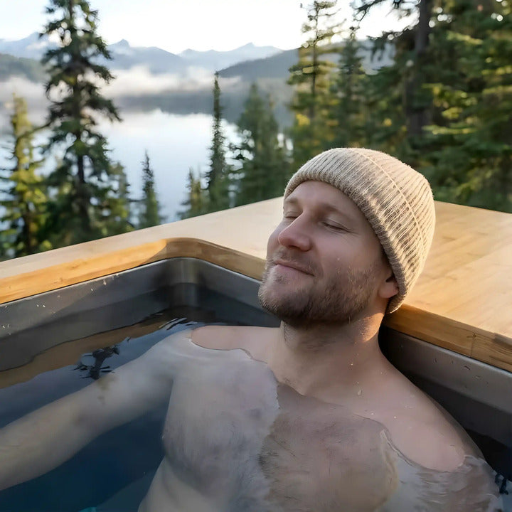 High End All in One Cold Plunge All Weather Use Cedar WIFI APP All Weather Built in Ice Bath Tub With Chiller Ice Plunge