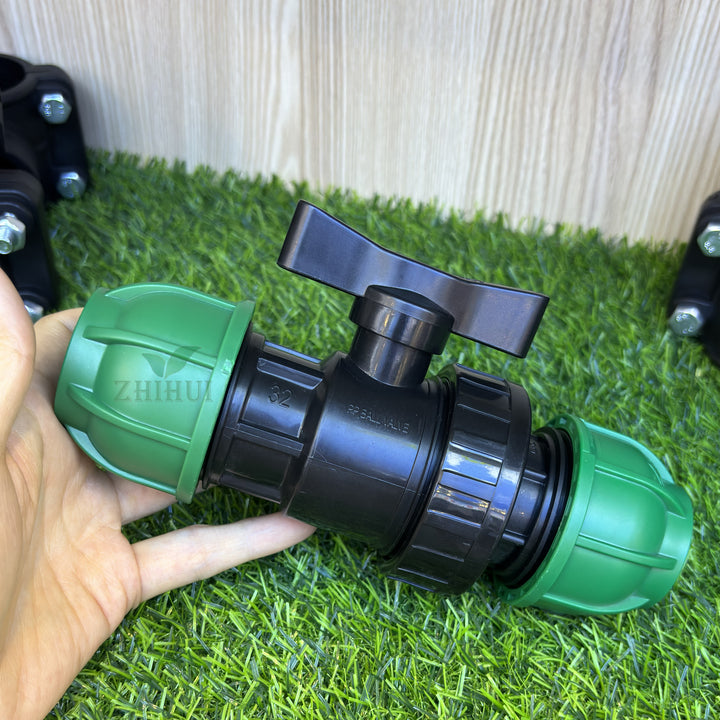 High Quality Quick Connector Pipe Fittings PP Compression Fittings for Irrigation System
