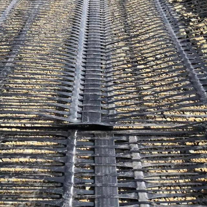 HDPE Reinforced Uniaxial Geogrid Fence Mesh Retaining Wall Road Driveway Reinforcement Retaining Wall Soil Stabilization