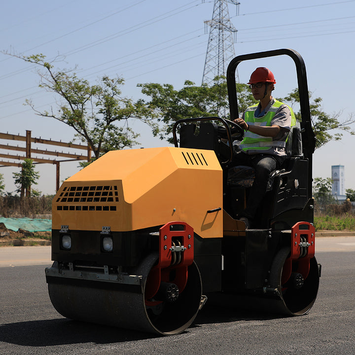 Plastic Compactor Machine 2 Ton Roller Compactor Diesel Engine Road Roller