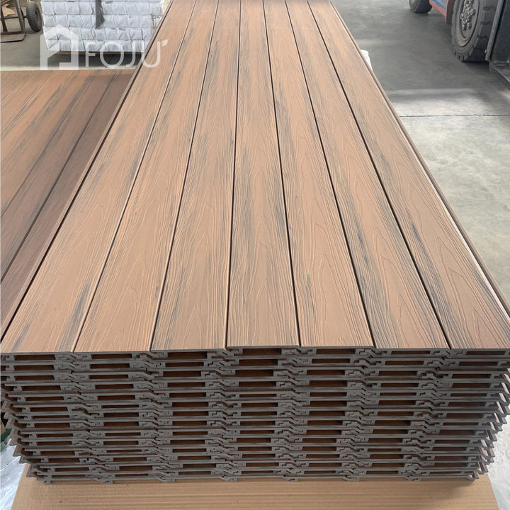 Outdoor Composite Cladding Panels WPC Wall Cladding with Wood Grain Surface for Villa Hotel Garden Exterior Decoration