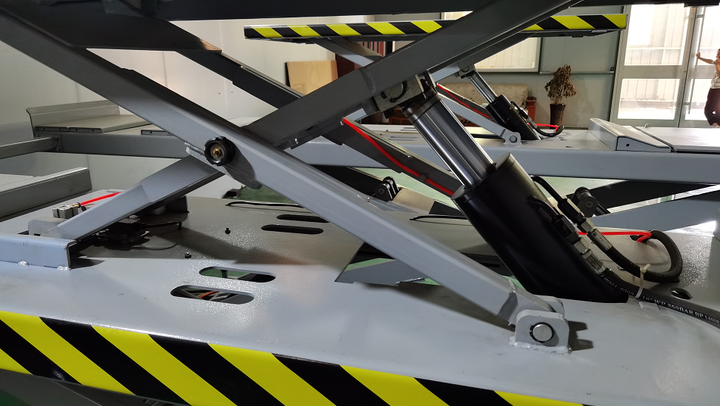 CE Approved Scissor Design Double Cylinder Hydraulic Car Lift 220V/380V Car Repair Center-Mage Brand 12 Months Warranty Model