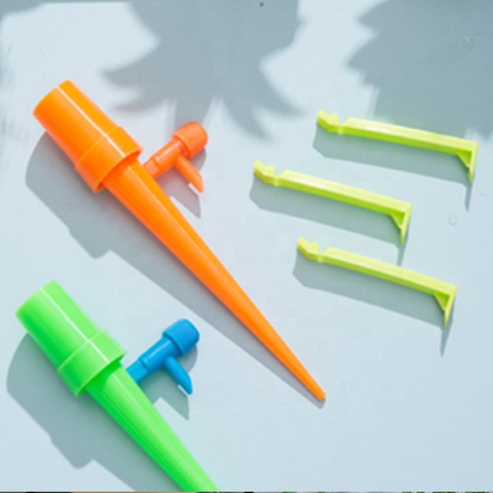Garden Watering Irrigation Kit Adjustable Valve Self-Watering Plant Watering Drip Spikes Dripper for Homeland Vacation Plant Wat