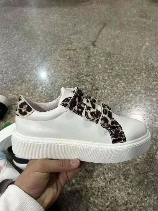 New Women's Sports Board Shoes Fashion Light Board Shoes Breathable Casual Shoes Wholesale