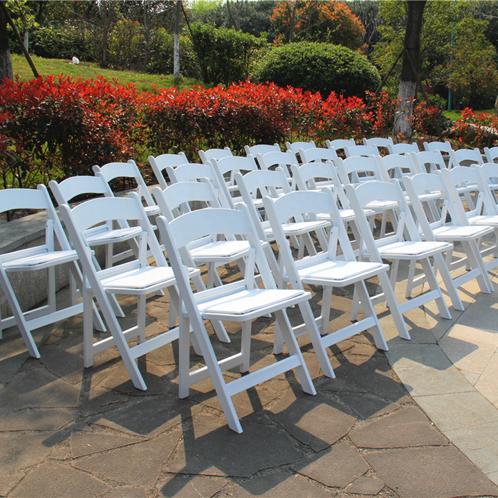Wholesale Outdoor Dining Restaurant Chair Banquet Wedding and Party White Wimbledon Resin Folding Chairs for Events