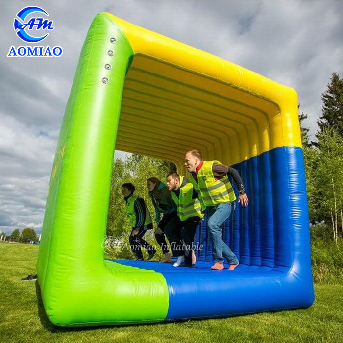 2019 inflatable interactive adult game Flip it team building square rolling sports game