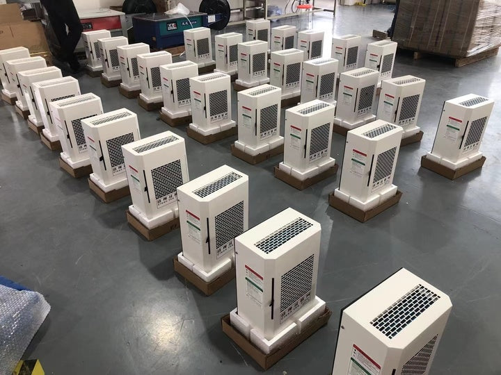 300W Low Cost Mini Electric Cabinet CE Air Conditioner with Hitachi Compressor R134a Refrigerant Low Maintenance Cost