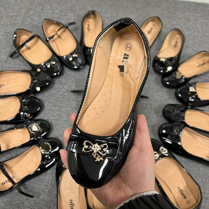 Children's Flat Shoes New Fashion Children's Leather Shoes Girls' Black School Shoes Mixed Design Wholesale