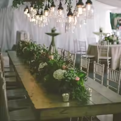 Wholesale Commercial Furniture Plastic Outdoor Resin Chiavari Chivari Chairs for Hotel Church Dining Events Wedding Banquet