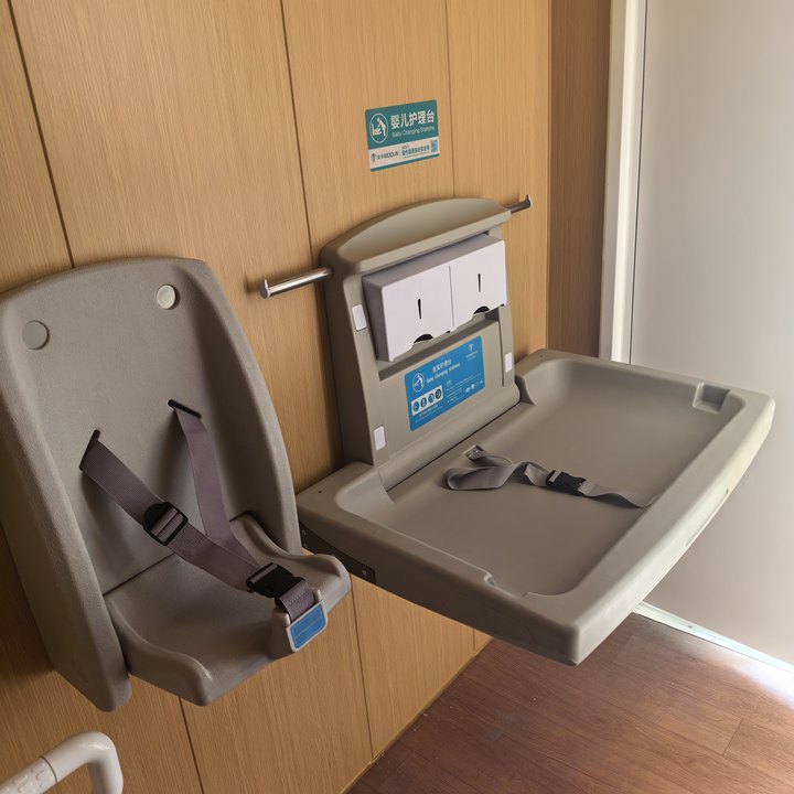 China Luxury Restroom Self Container Wc Toilets Prefab Outdoor Portable Smart Modular Public Container Toilet