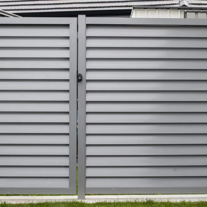 Modern Yard Steel Vertical Louver Style Ventilated Privacy Fence Panel for Decks