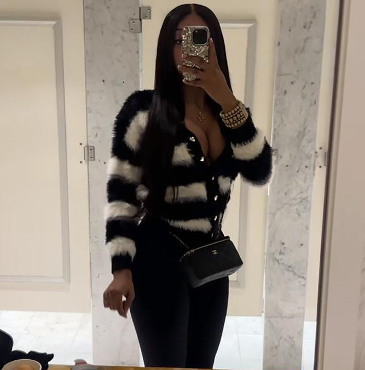Trendy Winter Women' Crop Sweaters Stripes Button Knitted Cardigan Knit Street Wear Casual Women Warm Sweater Top Fashionable