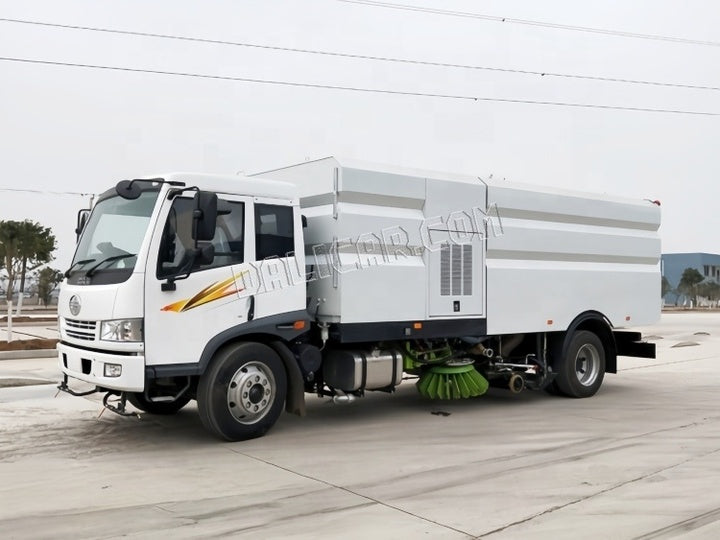 16000L FAW Heavy Duty Engine Large Capacity Road Cleaning Street Sweeper Truck with Pump for Sale