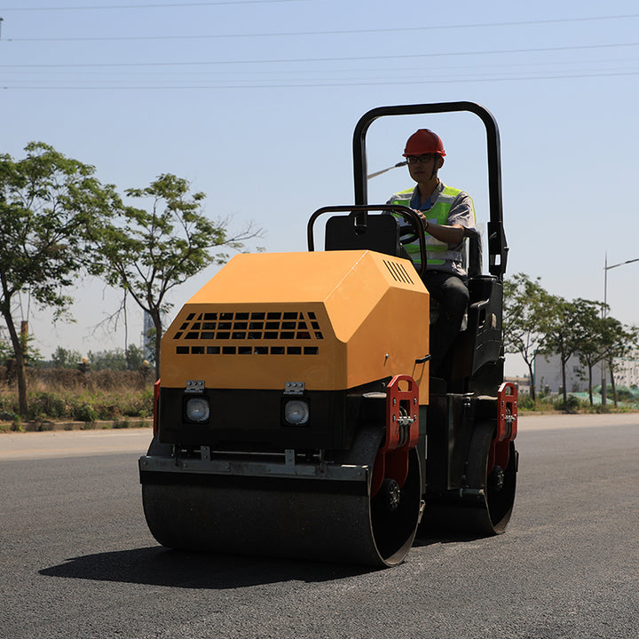 Plastic Compactor Machine 2 Ton Roller Compactor Diesel Engine Road Roller