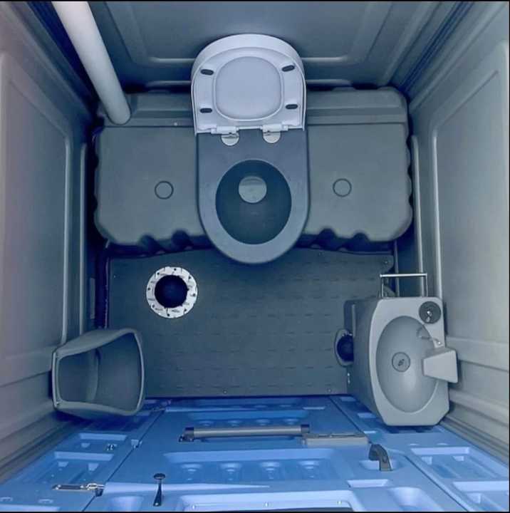 Portable Outdoor Toilet Heavy Duty HDPE Restroom for Construction Workers and Job Sites