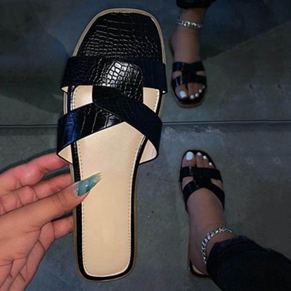 oem china factory cheapest black female flat slippers