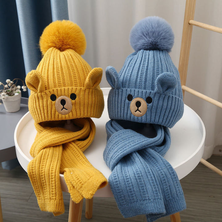 Best Sell Wholesale Winter Warm Little Bear Children's Acrylic Knitted Jacquard Hat Scarf With Fur Pom Pom for Children