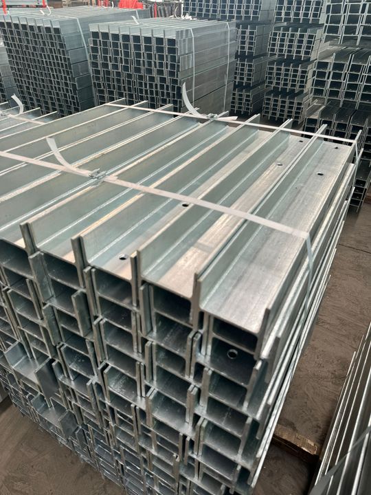 Australia Market 100UC H Beam for Retaining Wall Post Concrete Sleeper