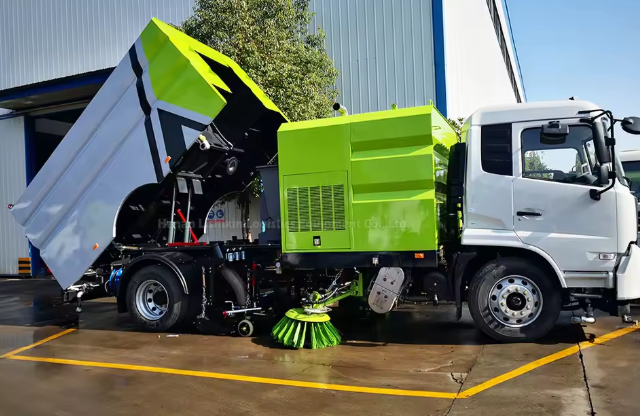 Large Dongfeng Huashen Diesel Road Sweeper Vacuum Truck 3308mm Wheelbase Chassis Euro 3 Emission New China No After-sales