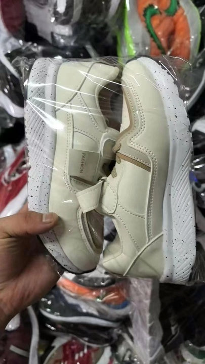 Cheap Children's Sneaker Breathable Sports Shoes Casual Shoes for Boys and Girls Stock Mixed Design Wholesale
