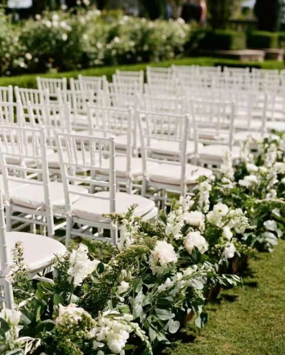 Wholesale Commercial Furniture Plastic Outdoor Resin Chiavari Chivari Chairs for Hotel Church Dining Events Wedding Banquet