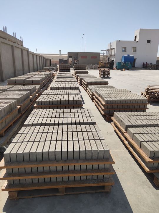 QT5-15 Thermal Insulation Insulated EPS Foam Concrete Eps Cement Blocks Making Machine Lightweight Block Making Machine